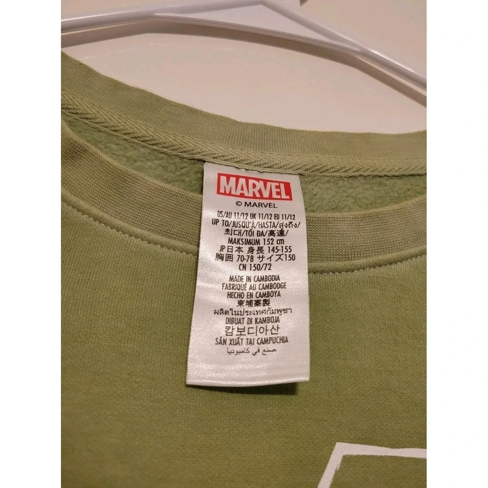NWT Disney Marvel Avengers Youth 11/12 Army Green Sweatshirt - Picture 3 of 5